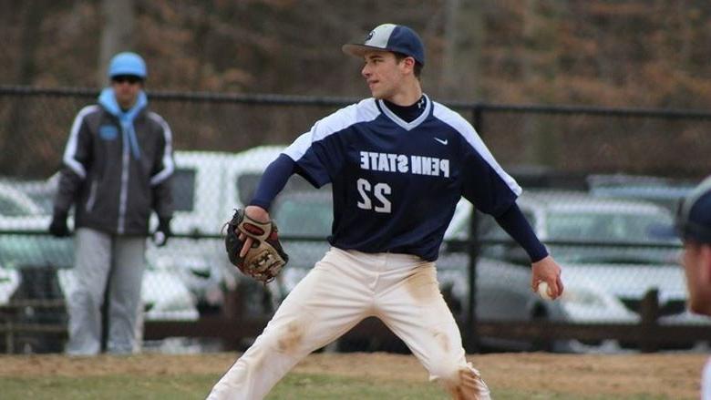 Penn State 阿宾顿 baseball's Ryan McCarty 